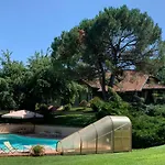 Tenuta Degli Angeli Rossi Bed and Breakfast 4*