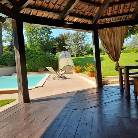 Tenuta Degli Angeli Rossi 2* Asti