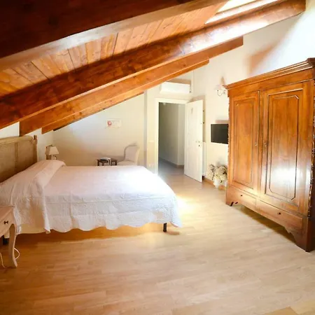 Tenuta Degli Angeli Rossi Frühstückspension Asti